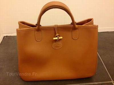 longchamp roseau camel
